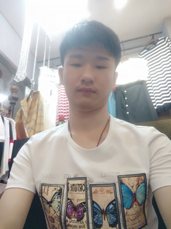 许你一世的第一张照片--浙江中老年相亲网