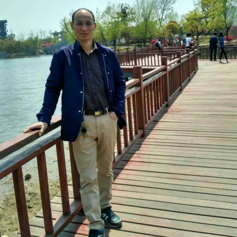 大随帅哥的第一张照片--浙江中老年相亲网