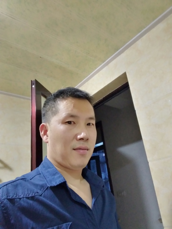 余生搀扶走的第一张照片--浙江中老年相亲网