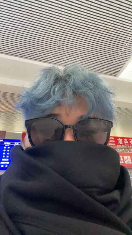 平行线的第一张照片--浙江中老年相亲网